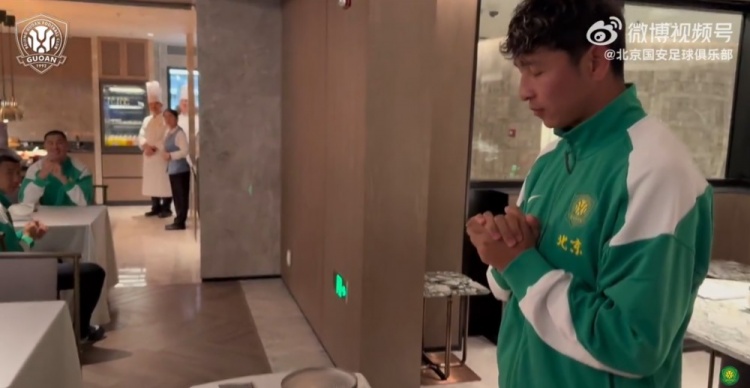 体育赛事-祝我们的球员阿不都海米提和工作人员纪程生日快乐！🎂🎂🎂