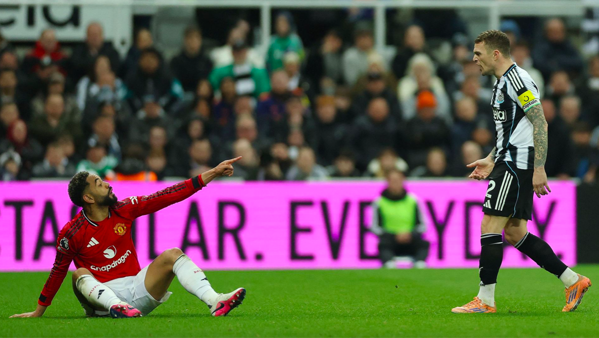 官方网站-2-1！7.2亿豪门11打10 却惨遭绝杀 11轮不败终结 创95年耻辱纪录